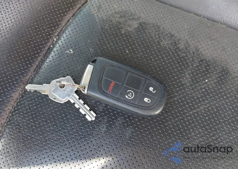 2015 Ram 1500 Laramie z USA, uszkodzony, nr VIN 1C6RR7VM8FS579227